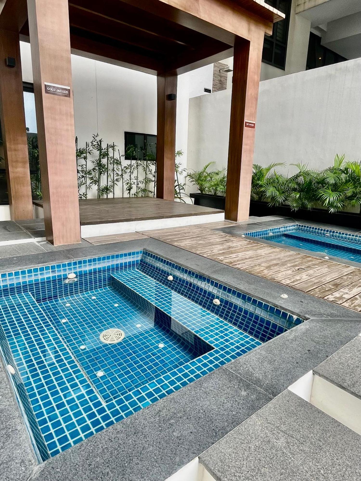 Greenbelt Hamilton Tower 1 Makati City Exterior photo